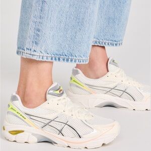 ASICS gt-2160 Paris sneakers: Women's White and Neon Sneakers 7.5 (SOLD OUT!)